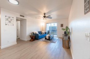 Spacious 1 Bedroom Apartment with pool & private patio!